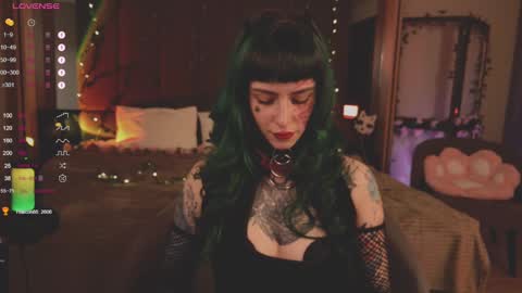 mika_moon_ online show from 25, 2, 2025