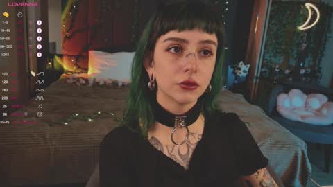 mika_moon_ online show from 27, 2, 2025
