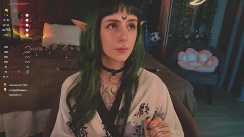 mika_moon_ online show from 9, 3, 2025