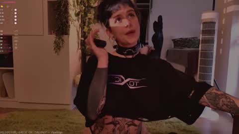 mika_moon_ online show from 9, 9, 2025