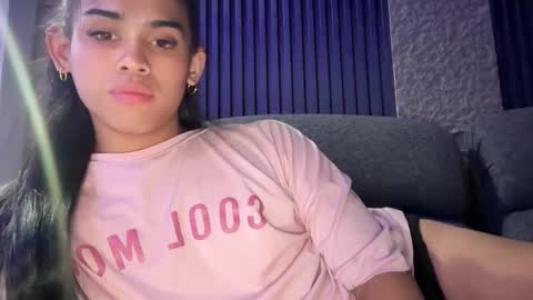 mika_pedersen online show from 4, 11, 2025