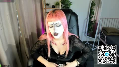 Mika online show from 11, 4, 2026