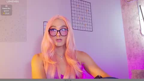 Snapshot of mika_velvet chatting on 28, 6, 2026 mika_velvet online show from 28, 6, 2026