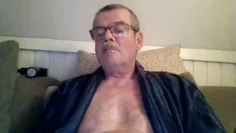 mikael42 online show from 14, 4, 2026