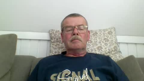 Snapshot of mikael42 chatting on 2, 6, 2026 mikael42 online show from 2, 6, 2026