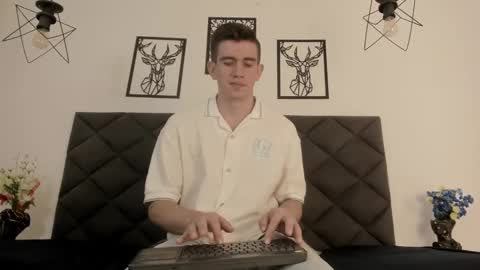 mikael online show from 22, 2, 2025