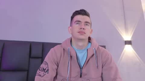 mikael online show from 12, 4, 2026