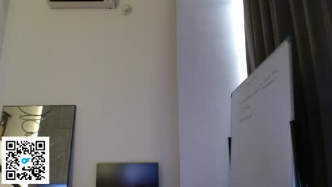 Mikamilkies online show from 26, 5, 2026