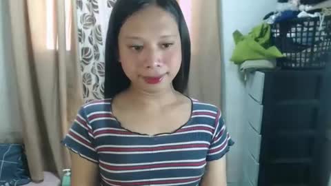 Snapshot of mikaygoddessxx chatting on 9, 6, 2026 Mikay online show from 9, 6, 2026