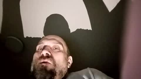 Snapshot of mike3333me chatting on 17, 10, 2025 mike3333me online show from 17, 10, 2025