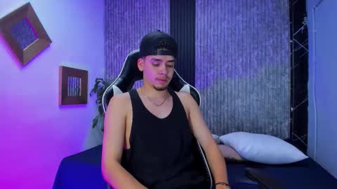 Mike 0233 online show from 15, 1, 2026