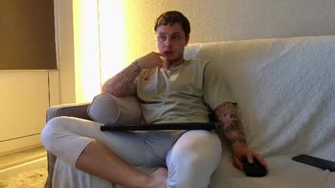 Snapshot of mike___magic chatting on 17, 6, 2026 Mike Magic online show from 17, 6, 2026
