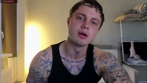 Snapshot of mike___magic chatting on 18, 6, 2026 Mike Magic online show from 18, 6, 2026