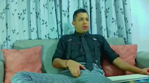 mike_fetiche online show from 20, 11, 2025