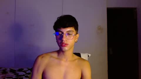 Mike Pineapple online show from 12, 10, 2025