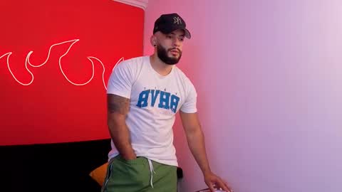 Snapshot of mike_savage3 chatting on 25, 3, 2026 Mike online show from 25, 3, 2026