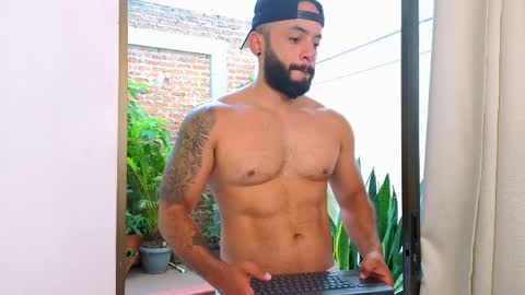 Snapshot of mike_savage3 chatting on 13, 5, 2026 Mike online show from 13, 5, 2026