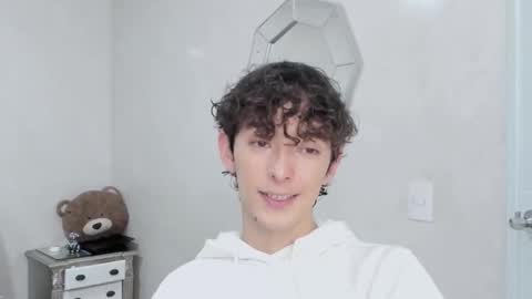 Snapshot of mikebelf4 chatting on 15, 2, 2026 Mikebelf4 online show from 15, 2, 2026