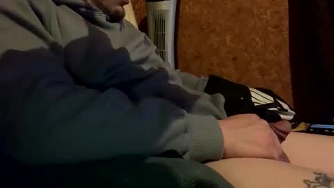 Snapshot of mikeblair5081 chatting on 14, 1, 2026 mikeblair5081 online show from 14, 1, 2026