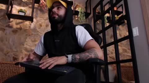 Mike Blare online show from 16, 1, 2025