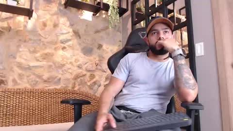 Mike Blare online show from 17, 1, 2025