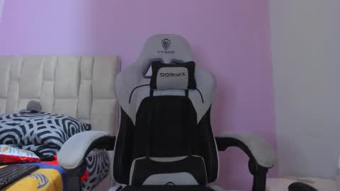 mikebradley15 online show from 8, 1, 2026