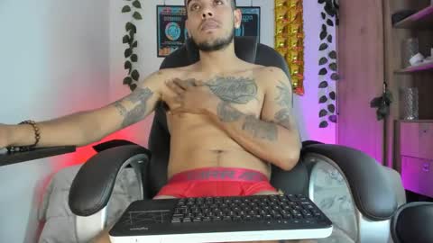 Snapshot of mikee_scooth chatting on 31, 1, 2025 mikee_scooth online show from 31, 1, 2025