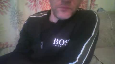 mikehockishuge9 online show from 26, 1, 2025