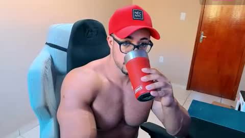 Snapshot of mikehotk chatting on 30, 9, 2025 mikehotk online show from 30, 9, 2025