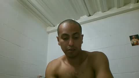 Snapshot of mikelgold1 chatting on 3, 12, 2024 mikelgold1 online show from 3, 12, 2024