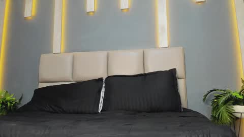 MIKE PARK  online show from 10, 9, 2025