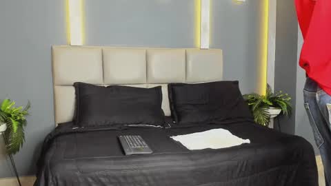 MIKE PARK  online show from 11, 9, 2025