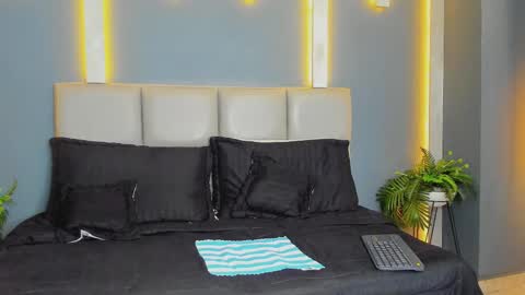 MIKE PARK  online show from 13, 9, 2025