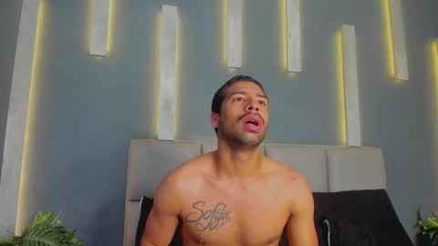 MIKE PARK  online show from 27, 10, 2025