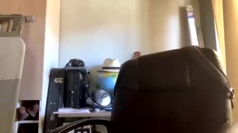 miker1239 online show from 3, 1, 2025