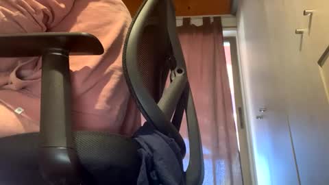 miker1239 online show from 2, 10, 2025