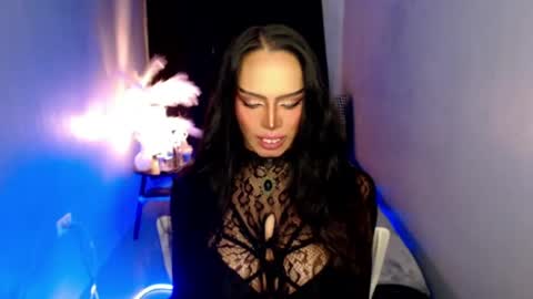 Mistress MikeyAlawi online show from 16, 6, 2026