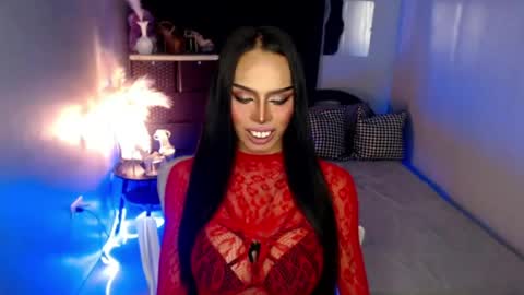 Mistress MikeyAlawi online show from 25, 6, 2026