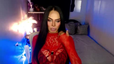 Mistress MikeyAlawi online show from 7, 7, 2026