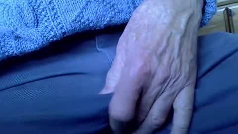 Snapshot of mikeybed chatting on 14, 1, 2026 mikeybed online show from 14, 1, 2026