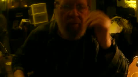 Snapshot of mikeyd1a chatting on 4, 1, 2025 mikeyd1a online show from 4, 1, 2025