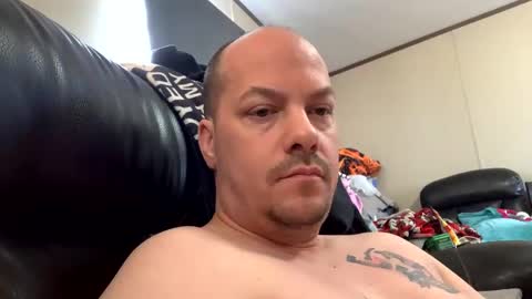 mikeylikesit2222 online show from 2, 2, 2025