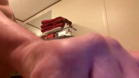 mikeylikesit2222 online show from 9, 4, 2026