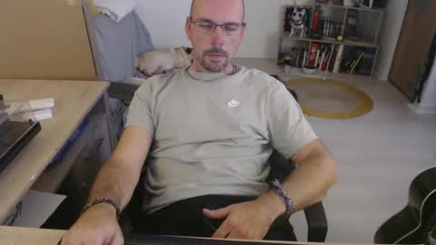 mikmik91 online show from 28, 10, 2025