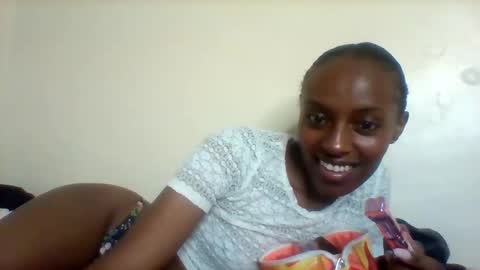 Snapshot of mil_milon chatting on 25, 5, 2026 Milo online show from 25, 5, 2026