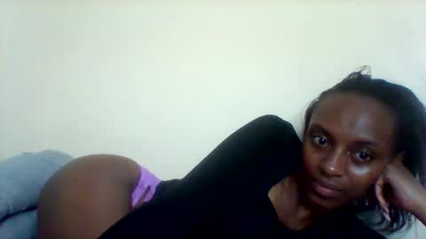 Snapshot of mil_milon chatting on 27, 5, 2026 Milo online show from 27, 5, 2026