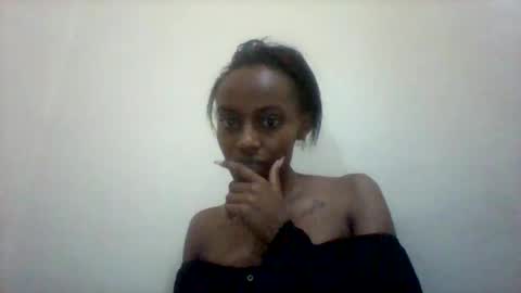 Snapshot of mil_milon chatting on 27, 5, 2026 Milo online show from 27, 5, 2026