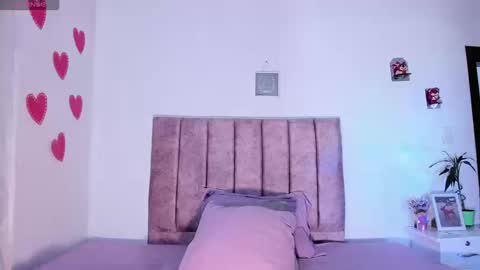 mila_1wood online show from 26, 9, 2025