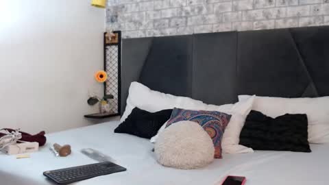 mila_adamss online show from 22, 9, 2025