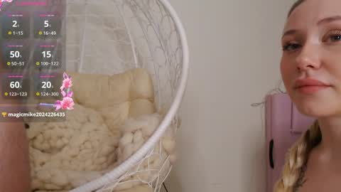 mila_bananaa online show from 11, 4, 2026